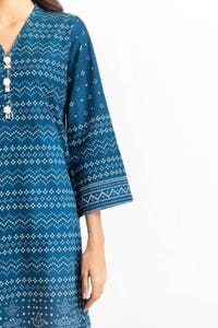 UAE -3 Piece Khaddar Printed Suit IUSTKSD-318