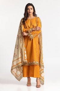 UAE -3PC Lawn Embroidered Suit IUSTKSD-32