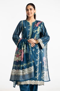 UAE -3 Piece Lawn Printed With Embroidered Suit IUSTKSD-364