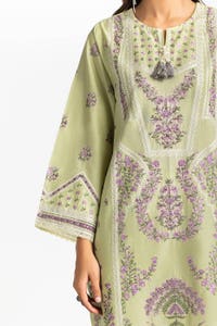 UAE -3 Piece Lawn Embroidered Suit IUSTKSD-368