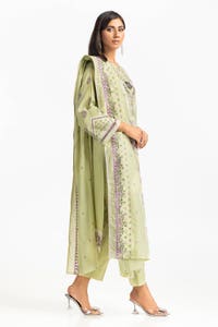 UAE -3 Piece Lawn Embroidered Suit IUSTKSD-368