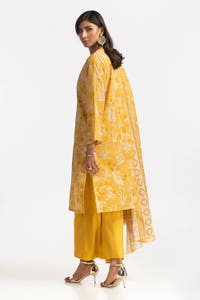 UAE -3 Piece Lawn Printed Suit IUSTKSD-387