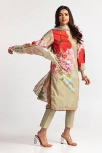 UAE-3 Piece Lawn Printed Suit IUSTKSD-64