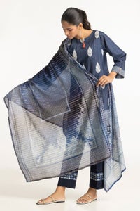UAE -3PC Lawn Embroidered Suit IUSTKSD-81