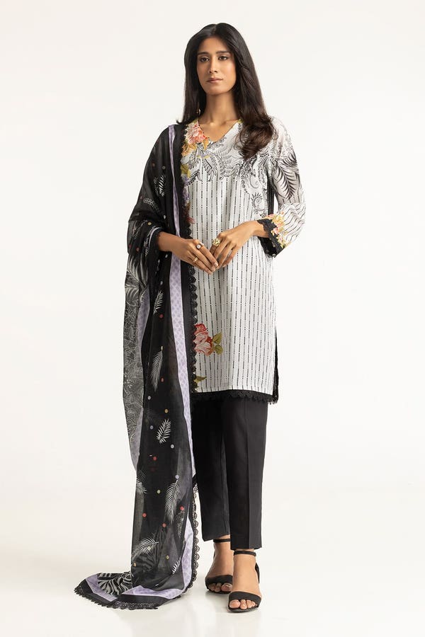 UAE -3PC Diamantes Lawn Print Suit IUSTKSD-84