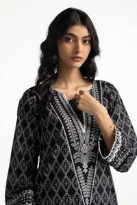 UAE -Lawn Printed Shirt And Trouser IUSTTS-252
