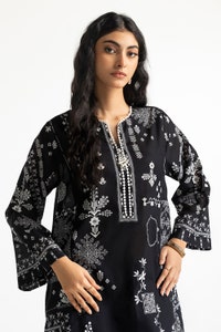 UAE-Lawn Printed Shirt And Shalwar IUSTTS-254