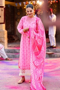 UAE -3 Piece Unstitched Lacquer Printed Lawn Suit CL-42315 B