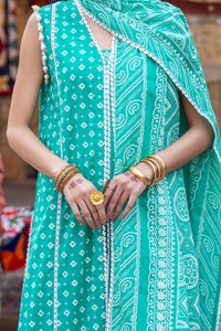 UAE -3 Piece Unstitched Lacquer Printed Lawn Suit CL-52178 A