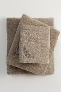 UAE -Light Grey Combed 3 Pcs Emb Towel Set