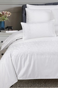 UAE -Lily White T-400 Embroidered Quilt Cover Set
