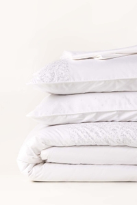 UAE -Lily White T-400 Embroidered Quilt Cover Set