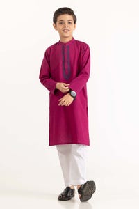 UAE -Magenta Embroidered Kurta KR-KEMB22-018