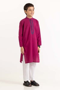 UAE -Magenta Embroidered Kurta KR-KEMB22-018