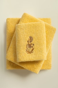 UAE -Melon Combed 3Pc Embroidered Towel Set
