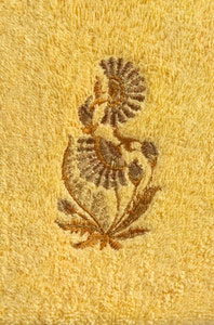 UAE -Melon Combed 3Pc Embroidered Towel Set