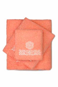 UAE -Peach 3 PC Combed Embroidered Towel Set