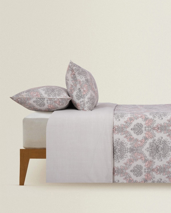 UAE -Pearl Damask T-150 Quilt Cover Set