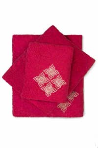 UAE -Red Combed Embroidered Towel Set