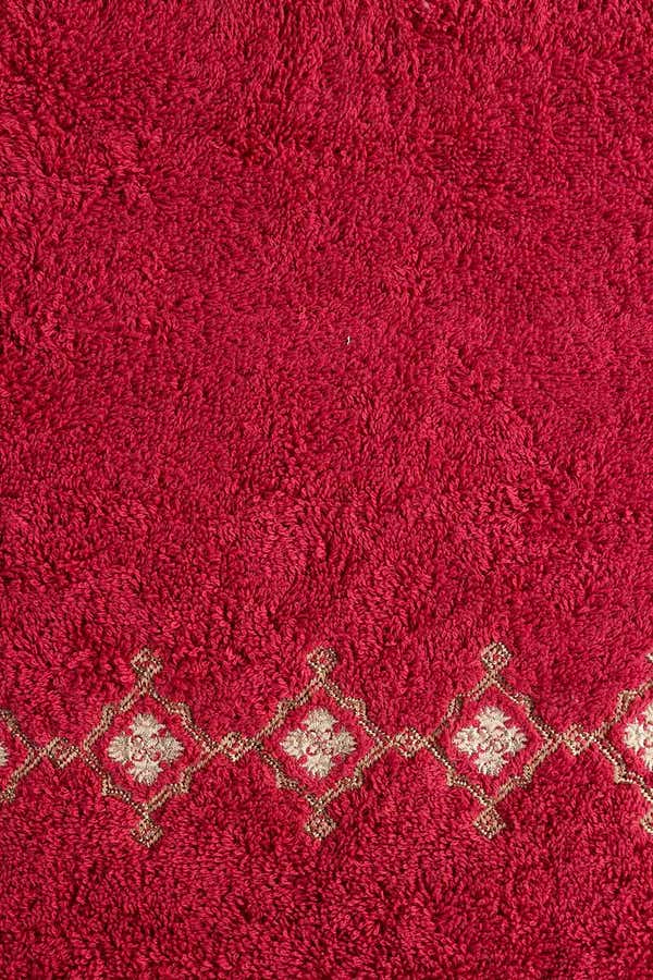 UAE -Ruby Combed Embroidered 3 Pcs Towel Set