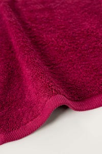 UAE -Ruby Combed 4 Pcs Towel Set