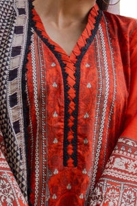 UAE -3 Piece Unstitched Printed Khaddar Suit SD-42025