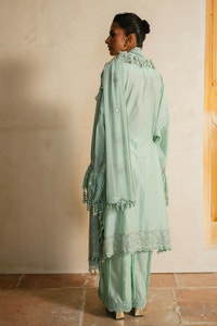 UAE -3 Piece Unstitched Embroidered Lawn Suit with Embroidered Chiffon Dupatta PM-52022