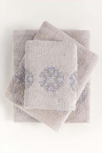 UAE -Silver Grey Combed 3Pc Embroidered Towel Set