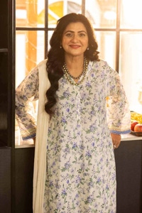UAE -Printed Lawn Unstitched Shirt SL-42004