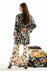 UAE -2PC Printed Unstitched Lawn Suit TL-42007