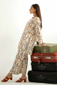 UAE -2PC Printed Unstitched Lawn Suit TL-42008