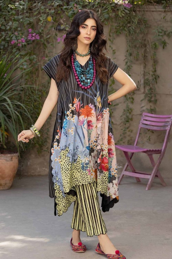UAE -2PC Printed Unstitched Lawn Suit TL-42031