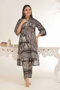 UAE -2 Piece Unstitched Lawn Suit TL-42091