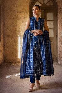 UAE -3PC Jacquard Printed Unstitched Suit FE-32085