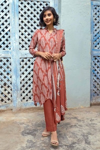 UAE -3PC Digital Printed Dobby Linen Unstitched Suit LT-32023 B