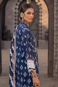 UAE -3PC silver Printed Lawn Unstitched Suit with Embroidered zari Dupatta FE-32061