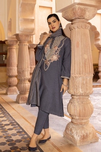 UAE -Ayudia Khaddar Embroidered 3Pcs Suit WGK-AYW-DE-3366