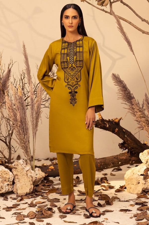 UAE -Cotail Embroidered Shirt And Trouser WGK-CTW-DE-2951