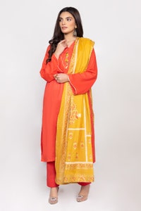UAE -The Loom Shirt And Trouser With Block Print Dupatta WGK-DBW-SP-2009