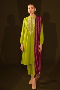 UAE -Jacquard Embroidered Shirt And Dupatta WGK-JQW-DE-2954