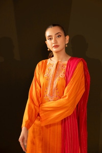UAE -Jacquard Embroidered Shirt And Jacquard Dupatta WGK-JQW-DE-2957