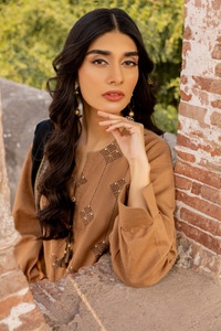 UAE -Khaddar Embroidered Co-Ord Set WGK-KDW-DE-2997
