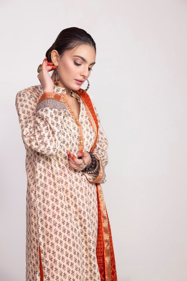 UAE -Rozana Printed Shirt And Trouser With Dupatta WGK-LWS-DP-2220