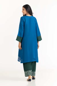 UAE -Zartaar Raw Silk Embroidered Shirt And Trouser WGK-RSS-DE-2082