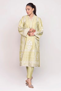 UAE -Tehwaar Raw Silk Block Print Shirt And Trouser WGK-RSS-SP-2221