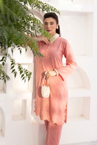 UAE -Silk Embroidered Shirt And Trouser WGK-SKS-DE-2754