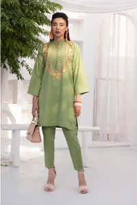 UAE -Silk Embroidered Shirt And Trouser WGK-SKS-DE-2756