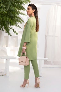 UAE -Silk Embroidered Shirt And Trouser WGK-SKS-DE-2756
