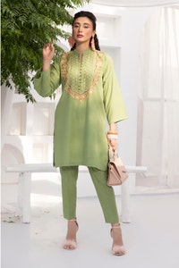 UAE -Silk Embroidered Shirt And Trouser WGK-SKS-DE-2756