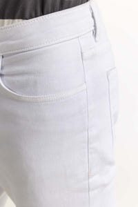 UAE -White Basic Jeans 231-121-004